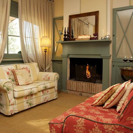 Albergo La Fontanella ซานกัสชาโน ดี บาญญี ภายนอก รูปภาพ