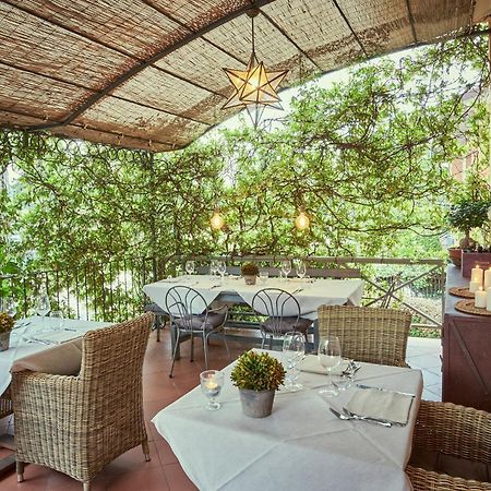 Albergo La Fontanella ซานกัสชาโน ดี บาญญี ภายนอก รูปภาพ