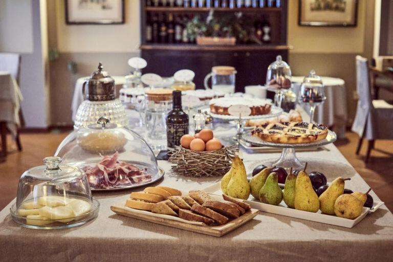 Albergo La Fontanella ซานกัสชาโน ดี บาญญี ภายนอก รูปภาพ