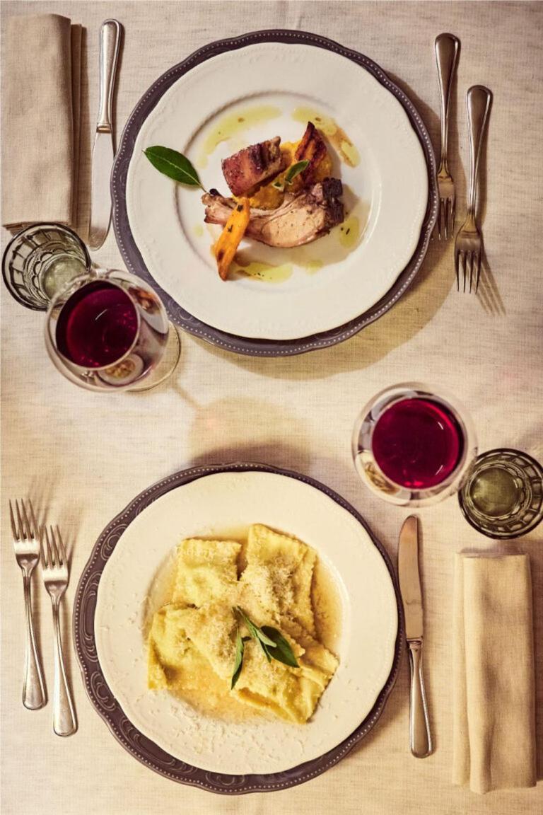 Albergo La Fontanella ซานกัสชาโน ดี บาญญี ภายนอก รูปภาพ