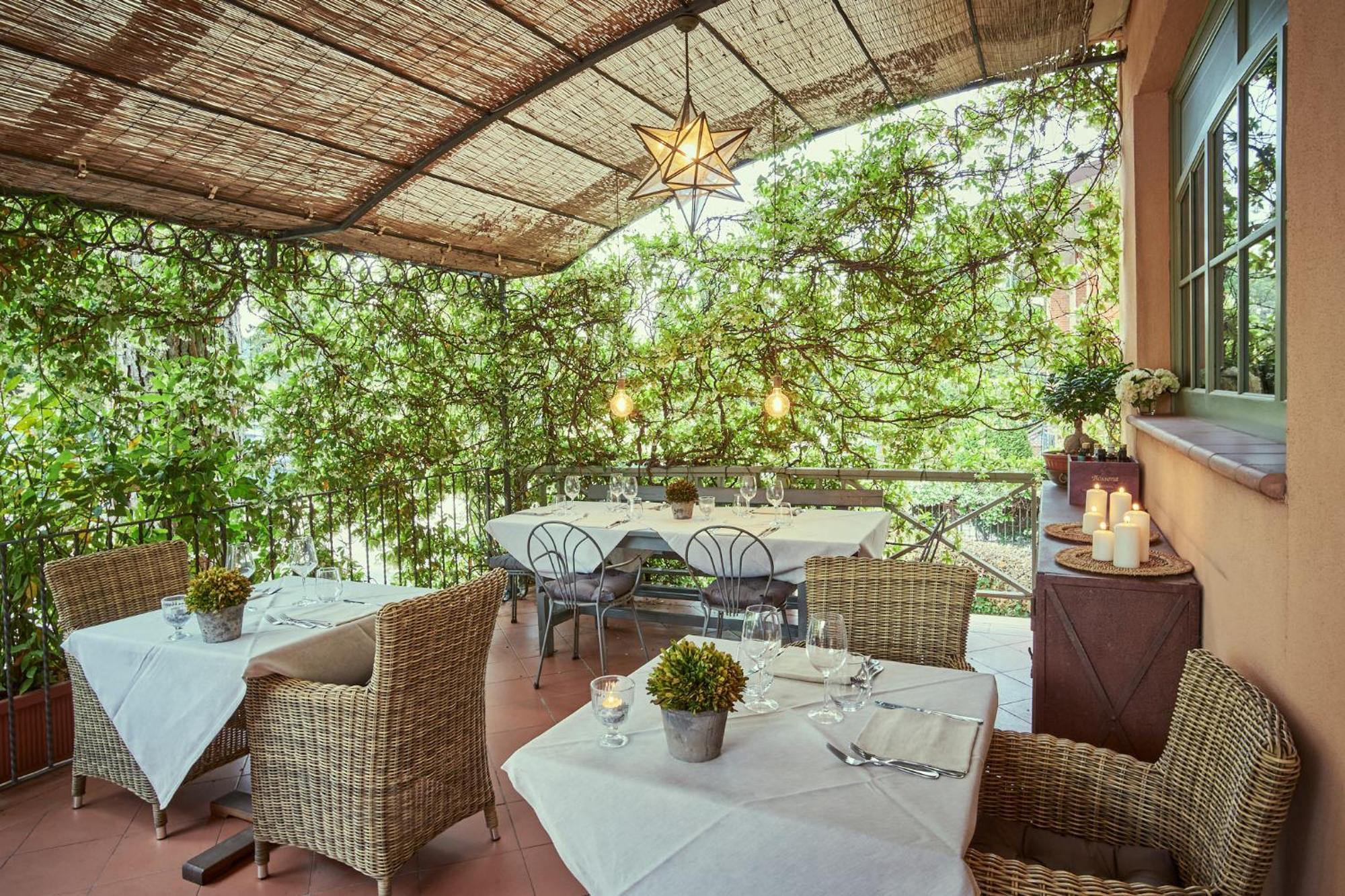 Albergo La Fontanella ซานกัสชาโน ดี บาญญี ภายนอก รูปภาพ