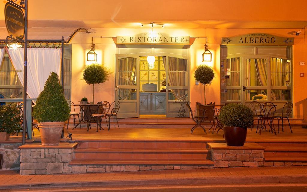 Albergo La Fontanella ซานกัสชาโน ดี บาญญี ภายนอก รูปภาพ